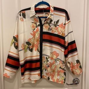 Zara oversized floral button up collared blouse size medium